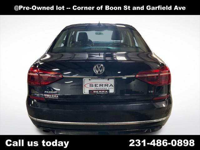 2017 Volkswagen Passat 1.8T R-Line