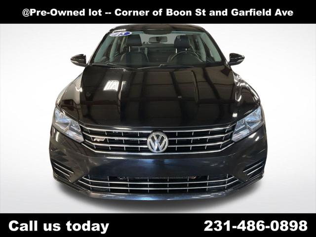 2017 Volkswagen Passat 1.8T R-Line