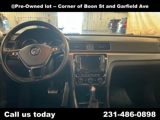 2017 Volkswagen Passat 1.8T R-Line