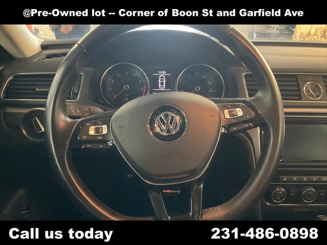 2017 Volkswagen Passat 1.8T R-Line