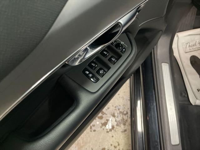 2023 Volvo XC90 B5 Core