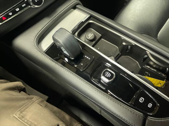 2023 Volvo XC90 B5 Core