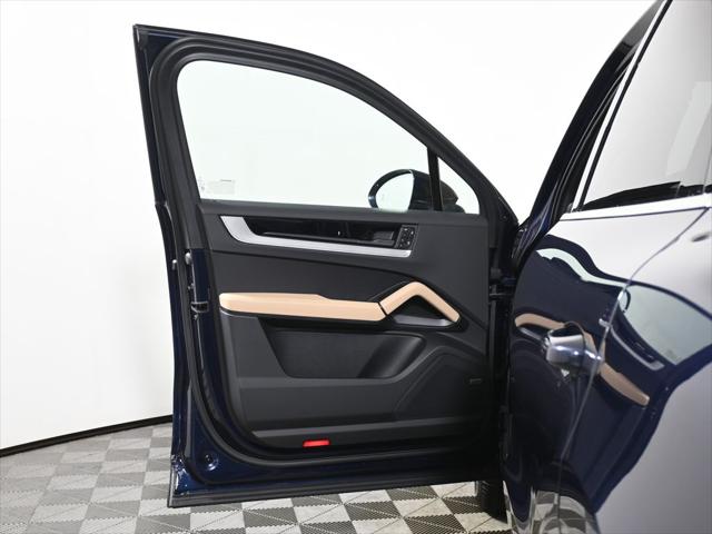 2026 Porsche Cayenne Unknown