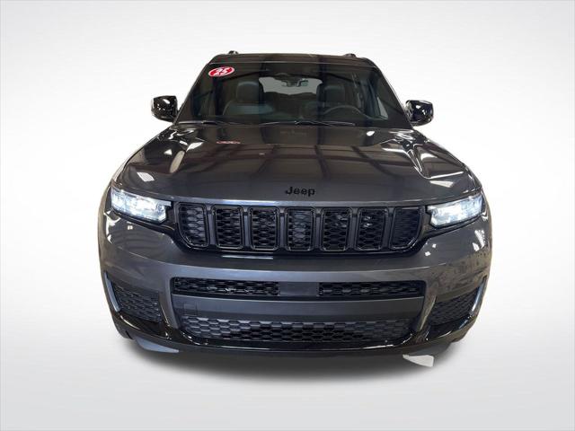 2025 Jeep Grand Cherokee L Altitude 4x4