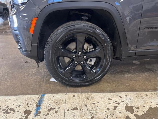 2025 Jeep Grand Cherokee L Altitude 4x4