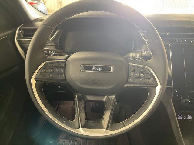 2025 Jeep Grand Cherokee L Altitude 4x4