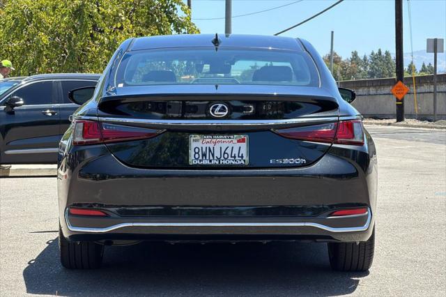 2021 Lexus ES 300h 300h