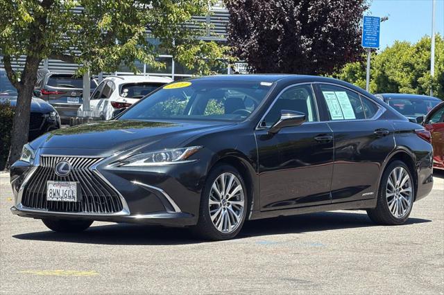 2021 Lexus ES 300h 300h