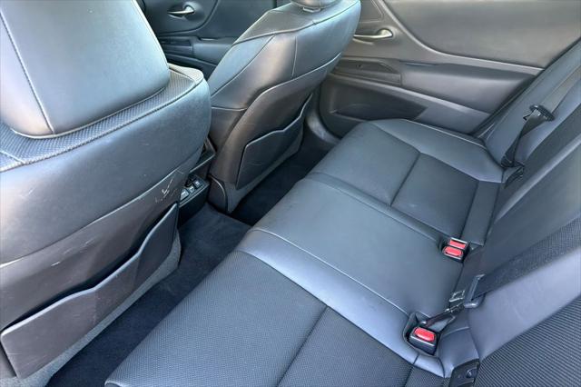 2021 Lexus ES 300h 300h