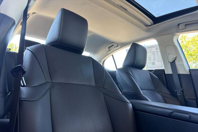 2021 Lexus ES 300h 300h