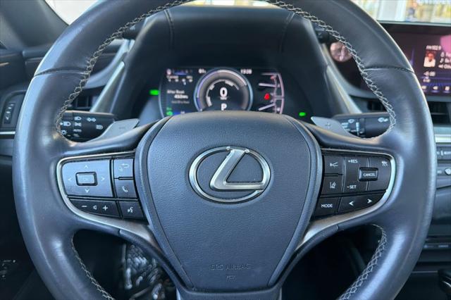2021 Lexus ES 300h 300h