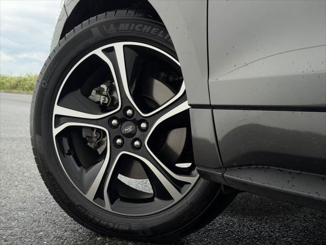 2019 Ford Edge ST