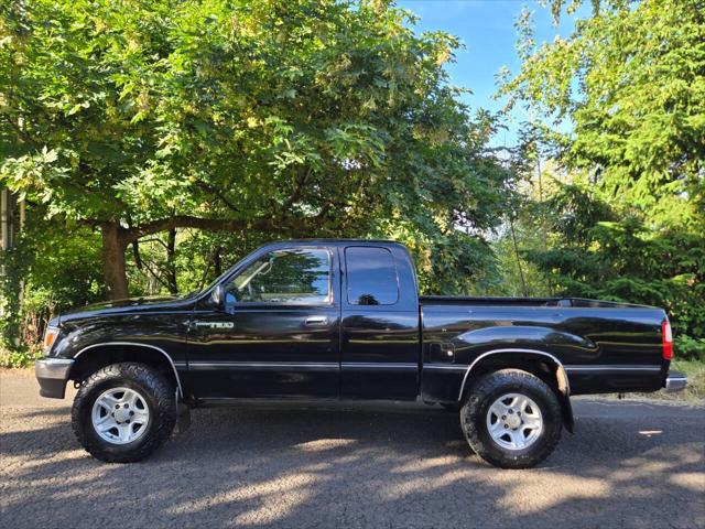 1998 Toyota T100 SR5 2dr 4WD Extended Cab SB