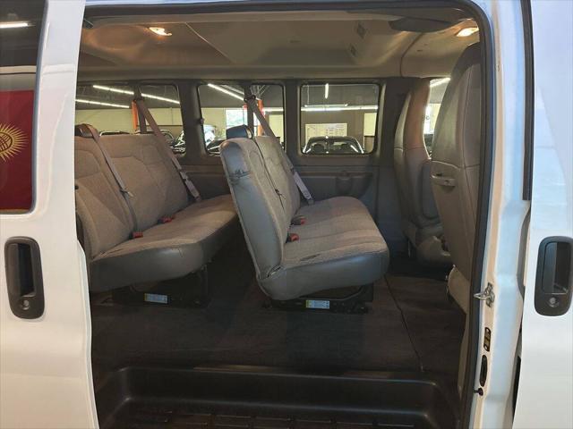 2025 Chevrolet Express Passenger RWD 3500 Extended Wheelbase LT
