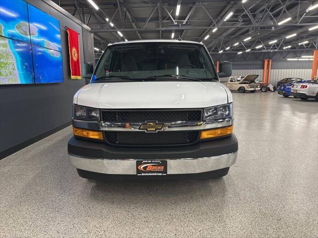 2025 Chevrolet Express Passenger RWD 3500 Extended Wheelbase LT