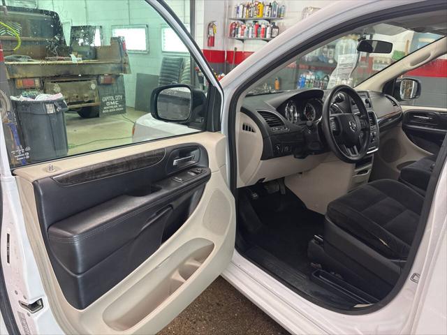 2015 Dodge Grand Caravan SE