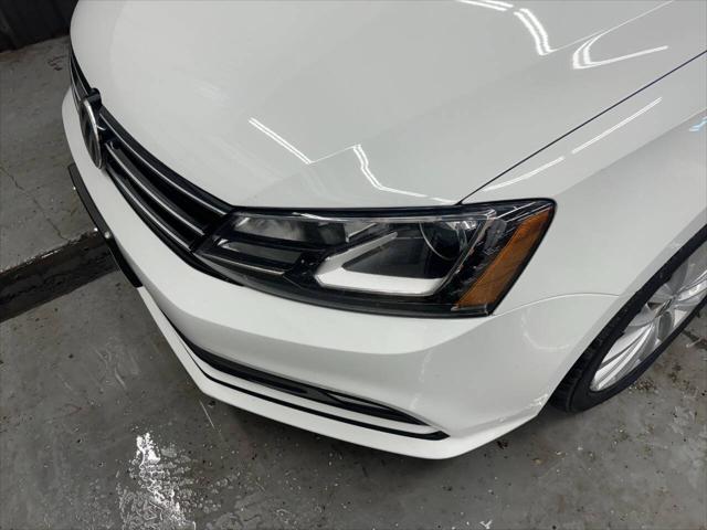 2016 Volkswagen Jetta 1.8T SEL