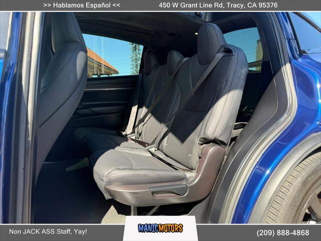 2023 Tesla Model X Standard Range