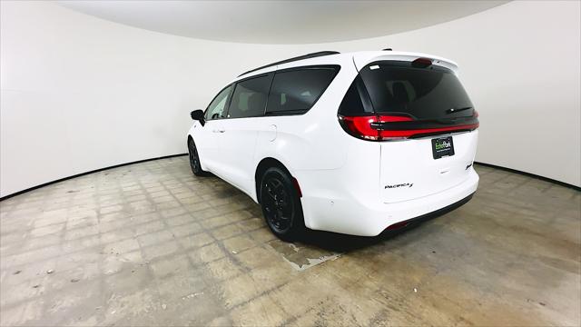 2025 Chrysler Pacifica Hybrid Premiuim S Appearance Package