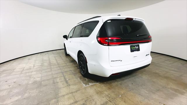2025 Chrysler Pacifica Hybrid Premiuim S Appearance Package