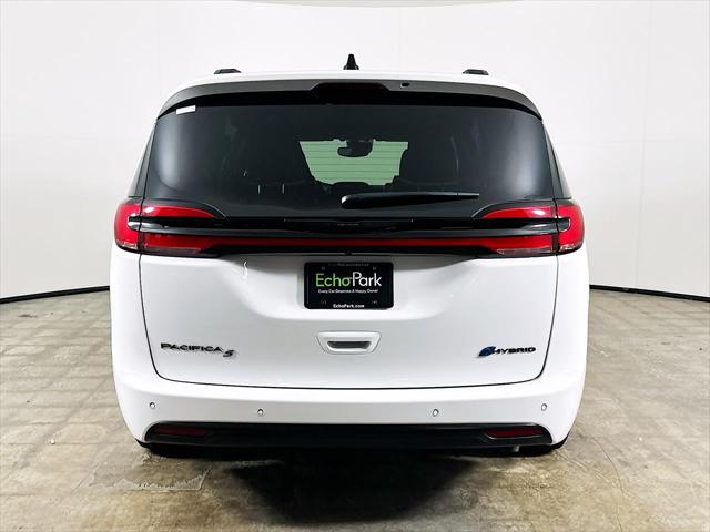 2025 Chrysler Pacifica Hybrid Premiuim S Appearance Package