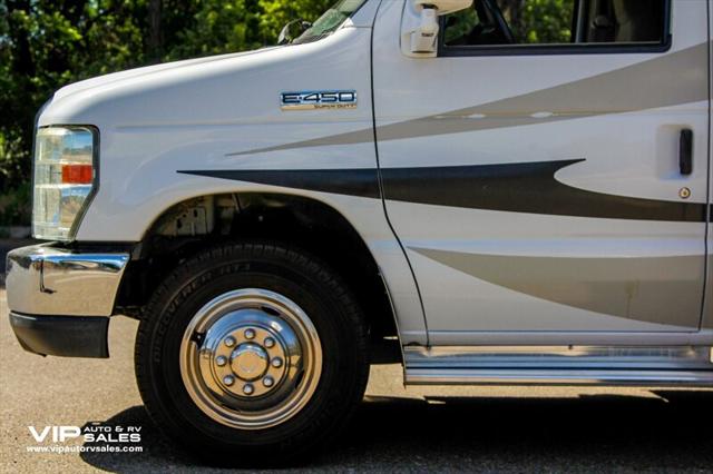 2013 Ford E-450 Cutaway Leprechaun