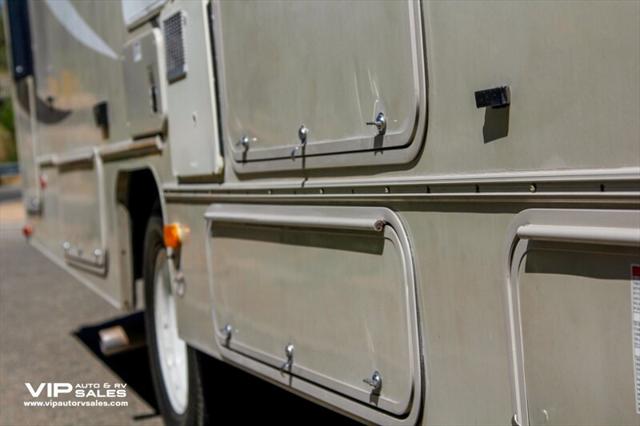 2013 Ford E-450 Cutaway Leprechaun