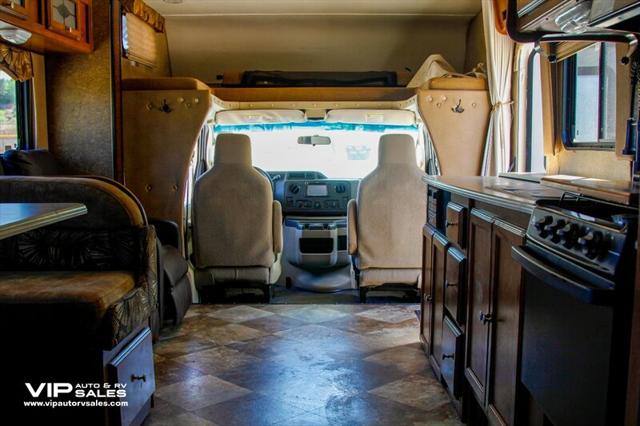 2013 Ford E-450 Cutaway Leprechaun