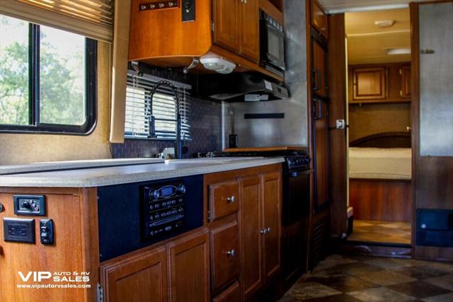 2013 Ford E-450 Cutaway Leprechaun