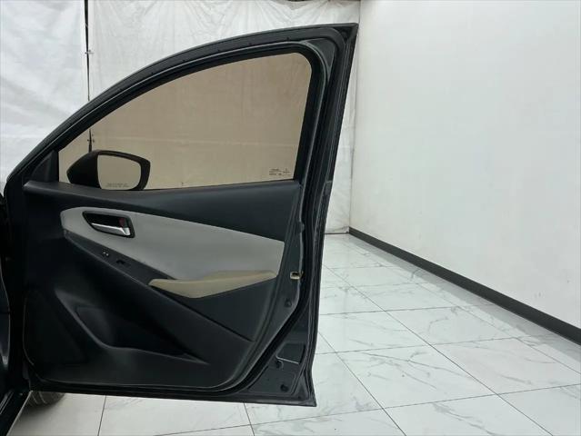 2019 Toyota Yaris L