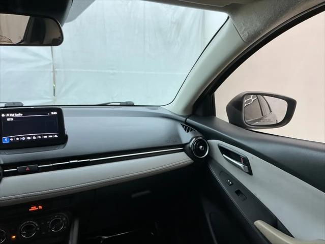2019 Toyota Yaris L