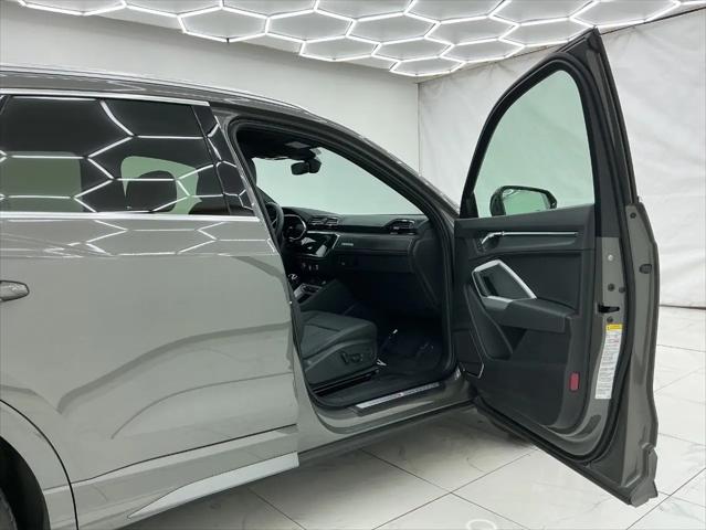 2021 Audi Q3 Premium Plus 45 TFSI S line quattro Tiptronic