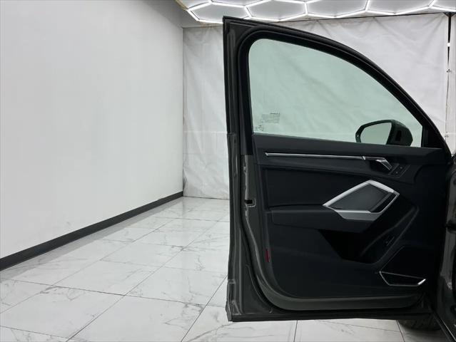 2021 Audi Q3 Premium Plus 45 TFSI S line quattro Tiptronic