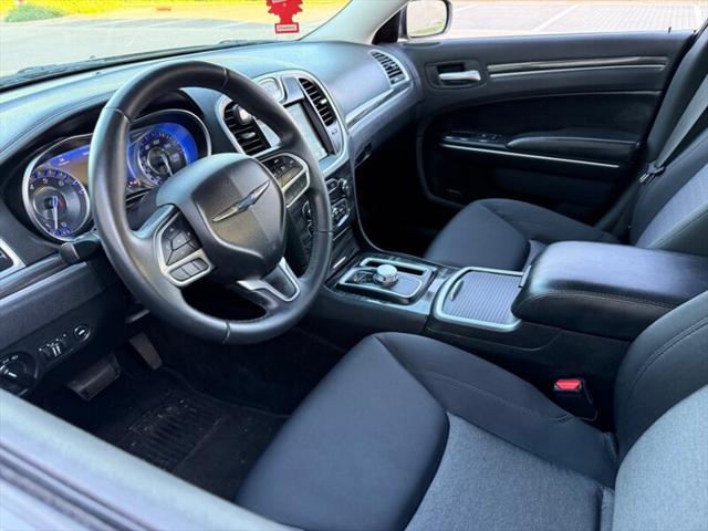 2018 Chrysler 300 Touring