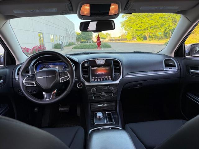 2018 Chrysler 300 Touring