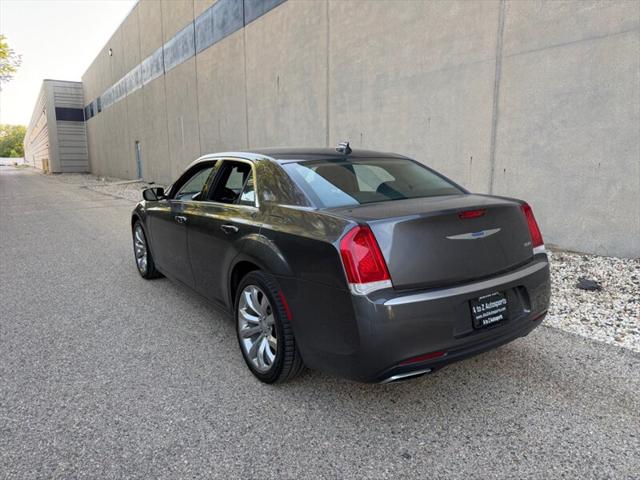 2018 Chrysler 300 Touring