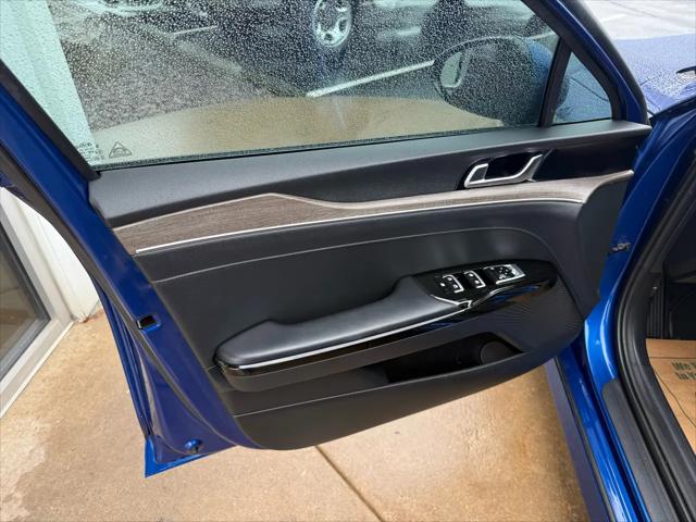 2021 Kia K5 EX