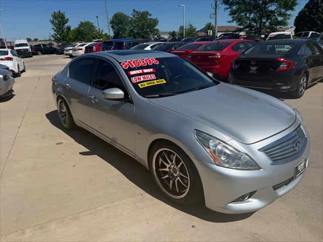 2015 INFINITI Q40 3.7