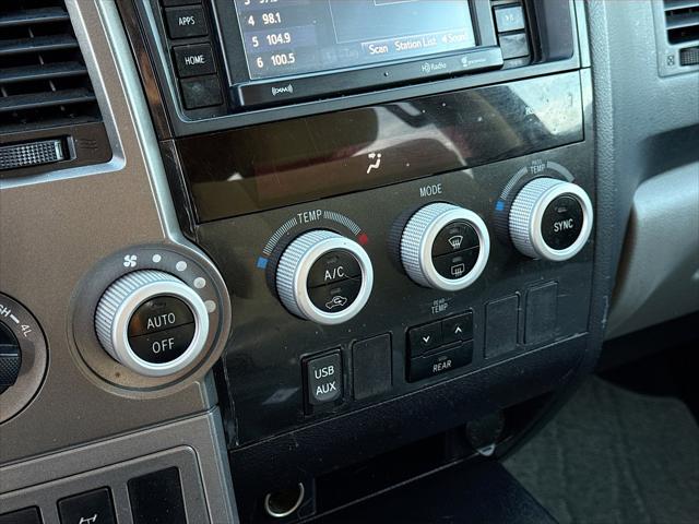 2016 Toyota Sequoia SR5 5.7L V8