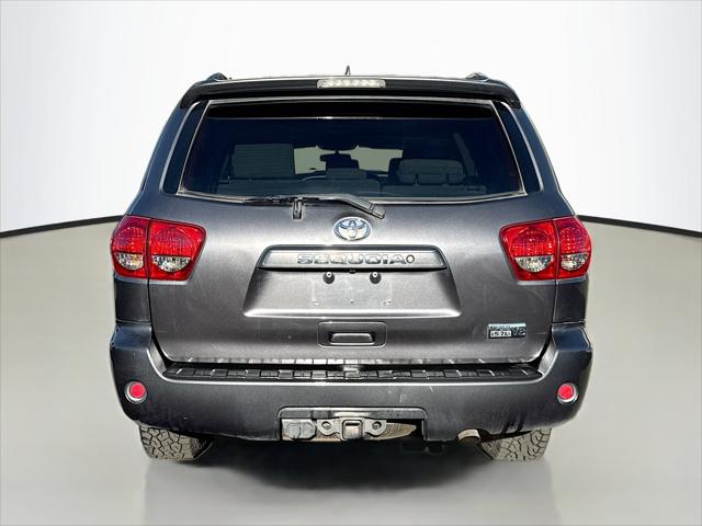 2016 Toyota Sequoia SR5 5.7L V8