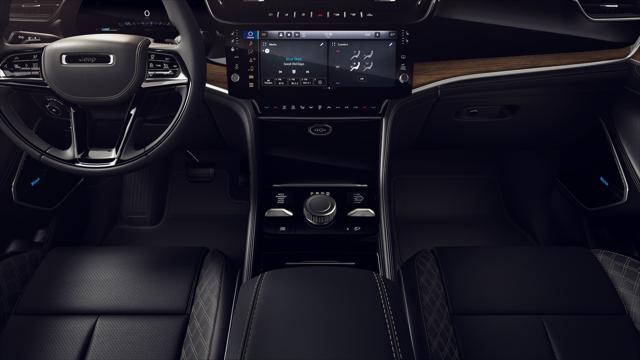 2026 Jeep Grand Cherokee Summit 4x4
