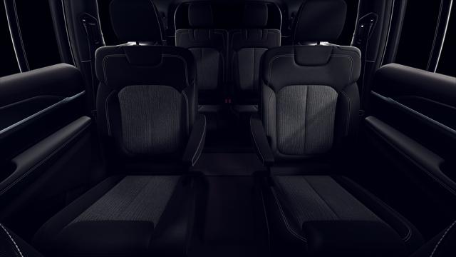 2026 Jeep Grand Cherokee L Altitude 4x4