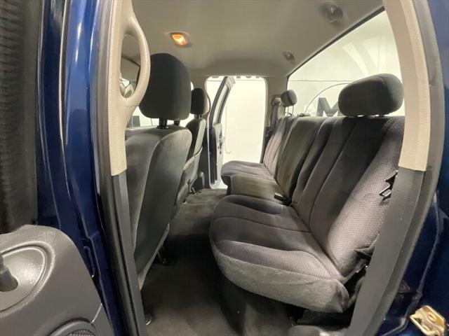 2004 Dodge Ram 3500 SLT/Laramie