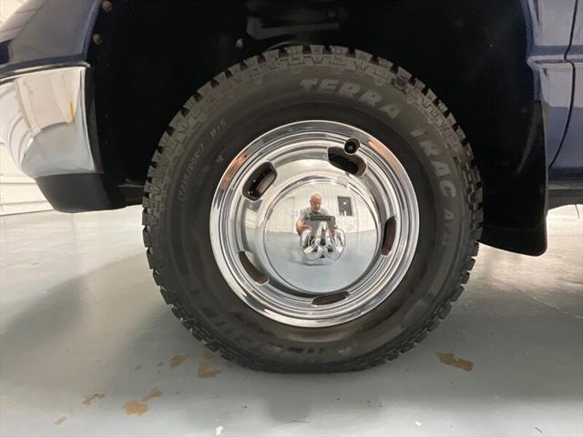 2004 Dodge Ram 3500 SLT/Laramie
