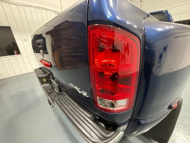2004 Dodge Ram 3500 SLT/Laramie