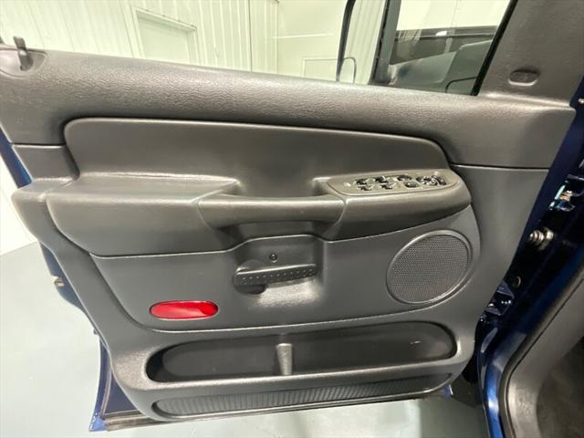 2004 Dodge Ram 3500 SLT/Laramie