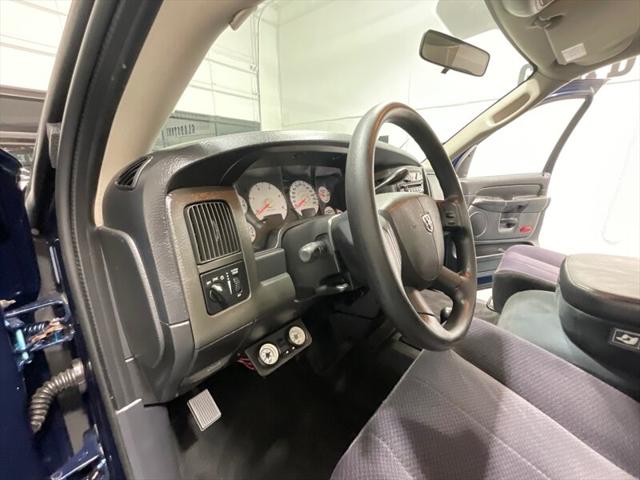 2004 Dodge Ram 3500 SLT/Laramie