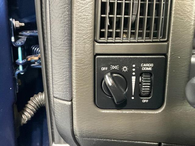 2004 Dodge Ram 3500 SLT/Laramie