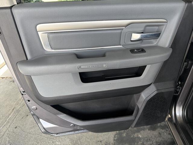 2018 Ram 1500 Big Horn Crew Cab 4x4 6'4" Box
