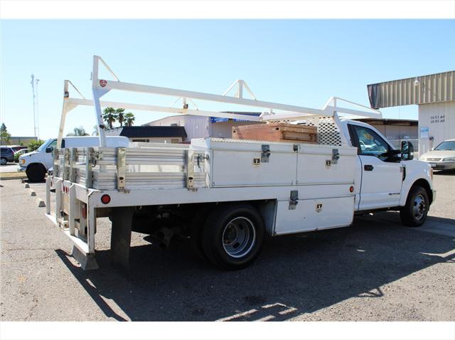 2017 Ford F-350 XL Cab  Chassis 4D